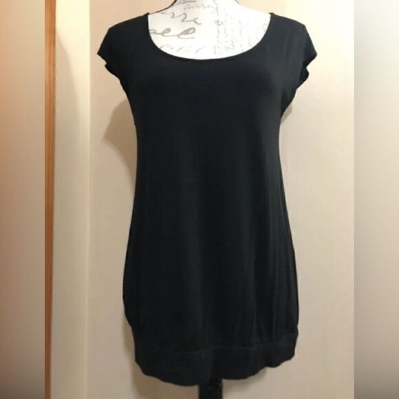 Ann Taylor Women's Black Sleeveless Top Blouse Shirt - Size Medium - Picture 1 of 7